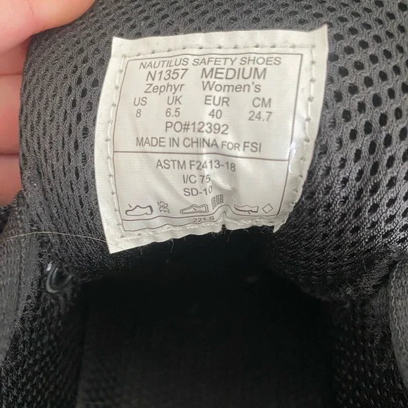 Nautilus Zephyr Black and Gray Safety Shoes N1357 Women's Size 8 - Picture 4 of 4